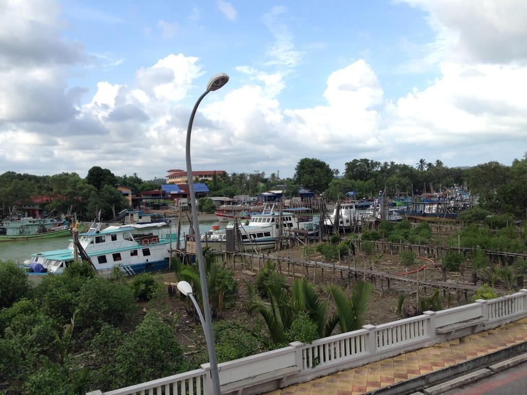 Sakiza View Hotel Mersing Exterior photo