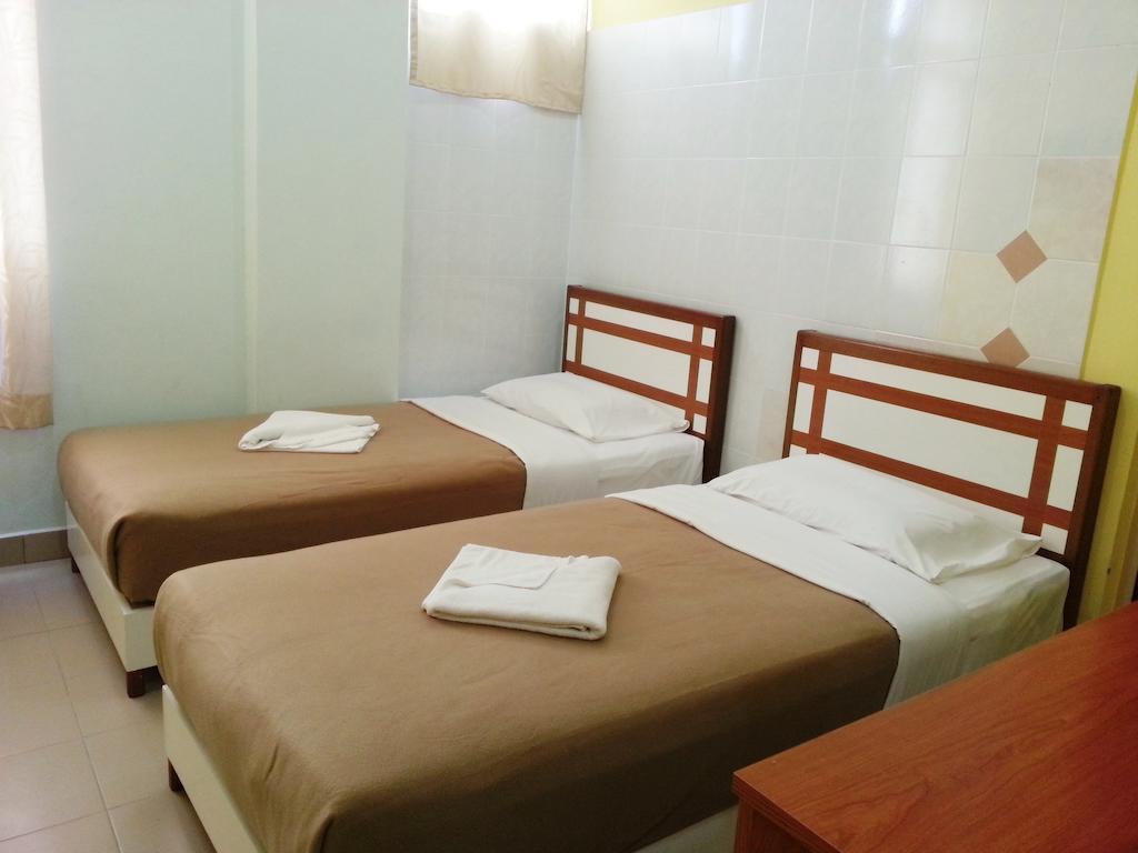 Sakiza View Hotel Mersing Room photo